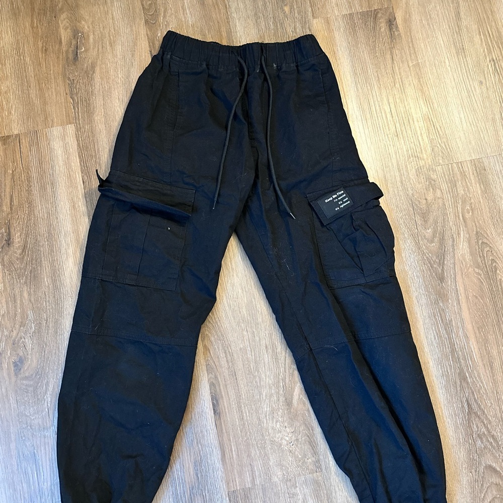 SHEIN cargo black pants, size 160 kids equivalent to xs in women